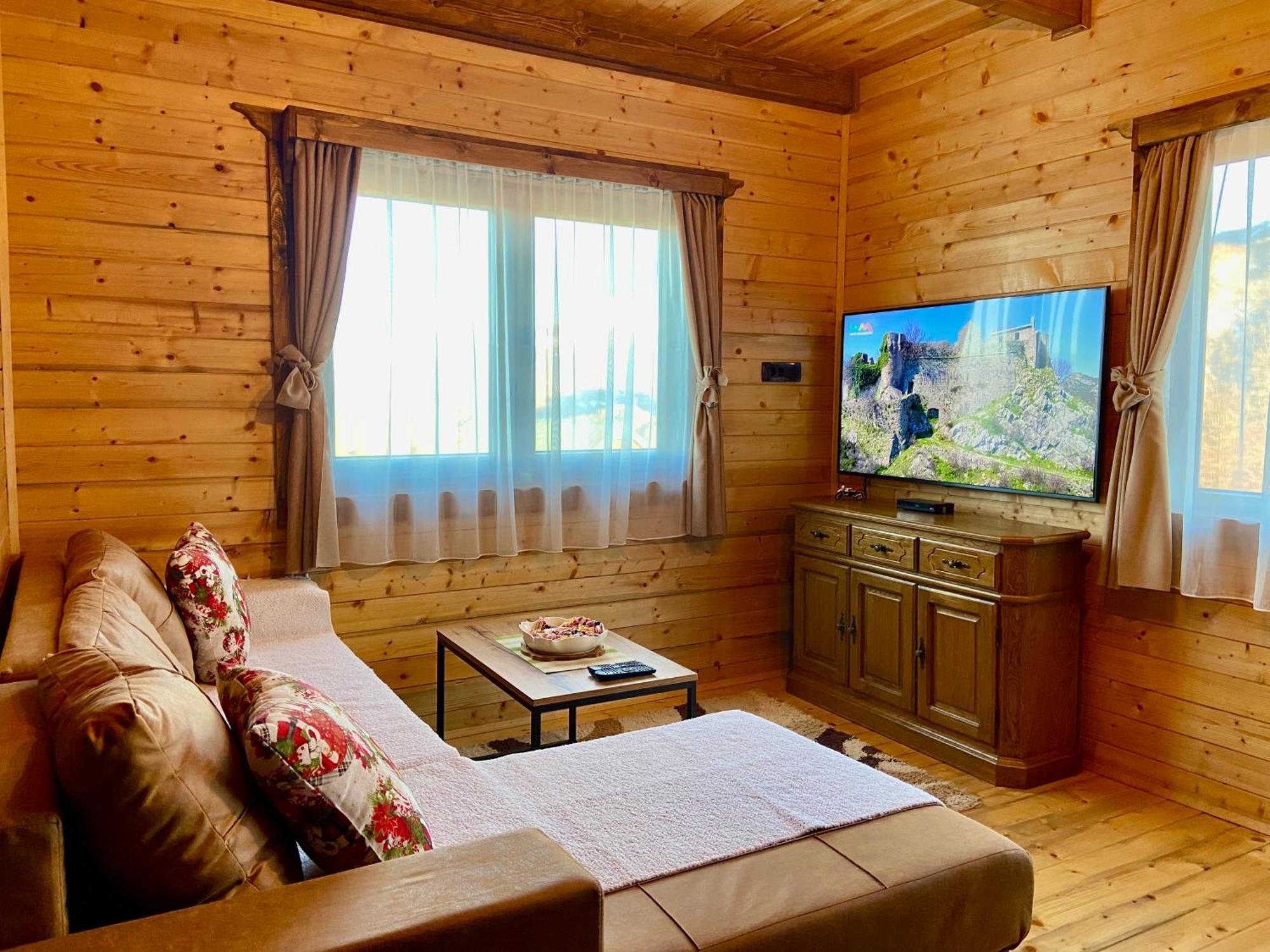 モイコヴァツ Mountain Star Houseヴィラ エクステリア 写真